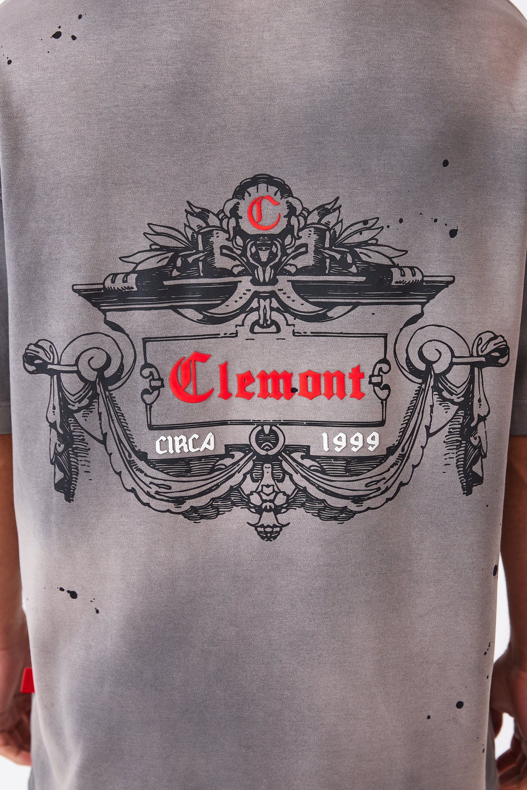 CAMISETA HOMBRE OVERSIZED DISORDINE GRIS OSCURO CLEMONT