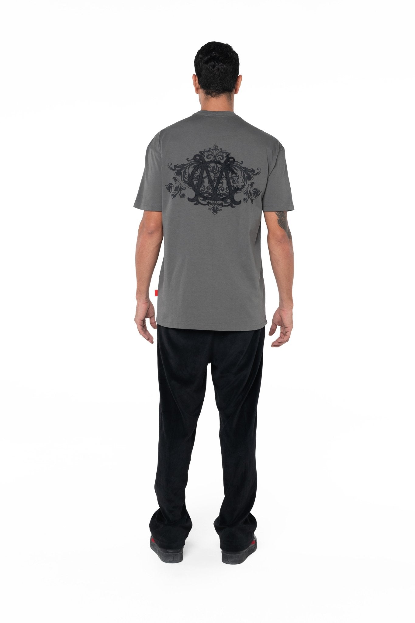 CAMISETA MASCULINA MUSCHIO GRIS OSCURO CLEMONT - Clemont Oficial