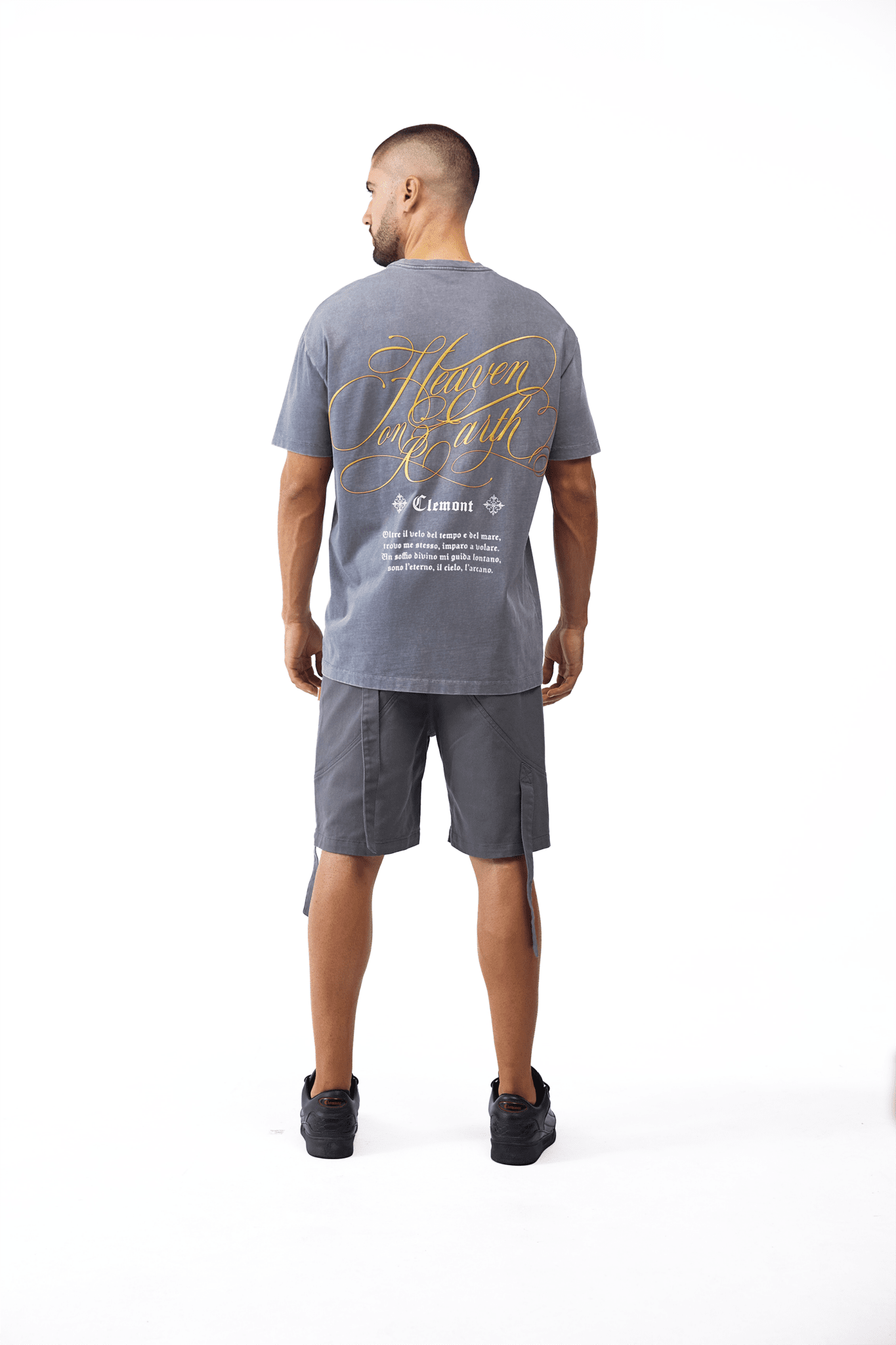 CAMISETA MASCULINO INQUIETANTE GRIS OSCURO CLEMONT - CLEMONT.CO S.A.S.