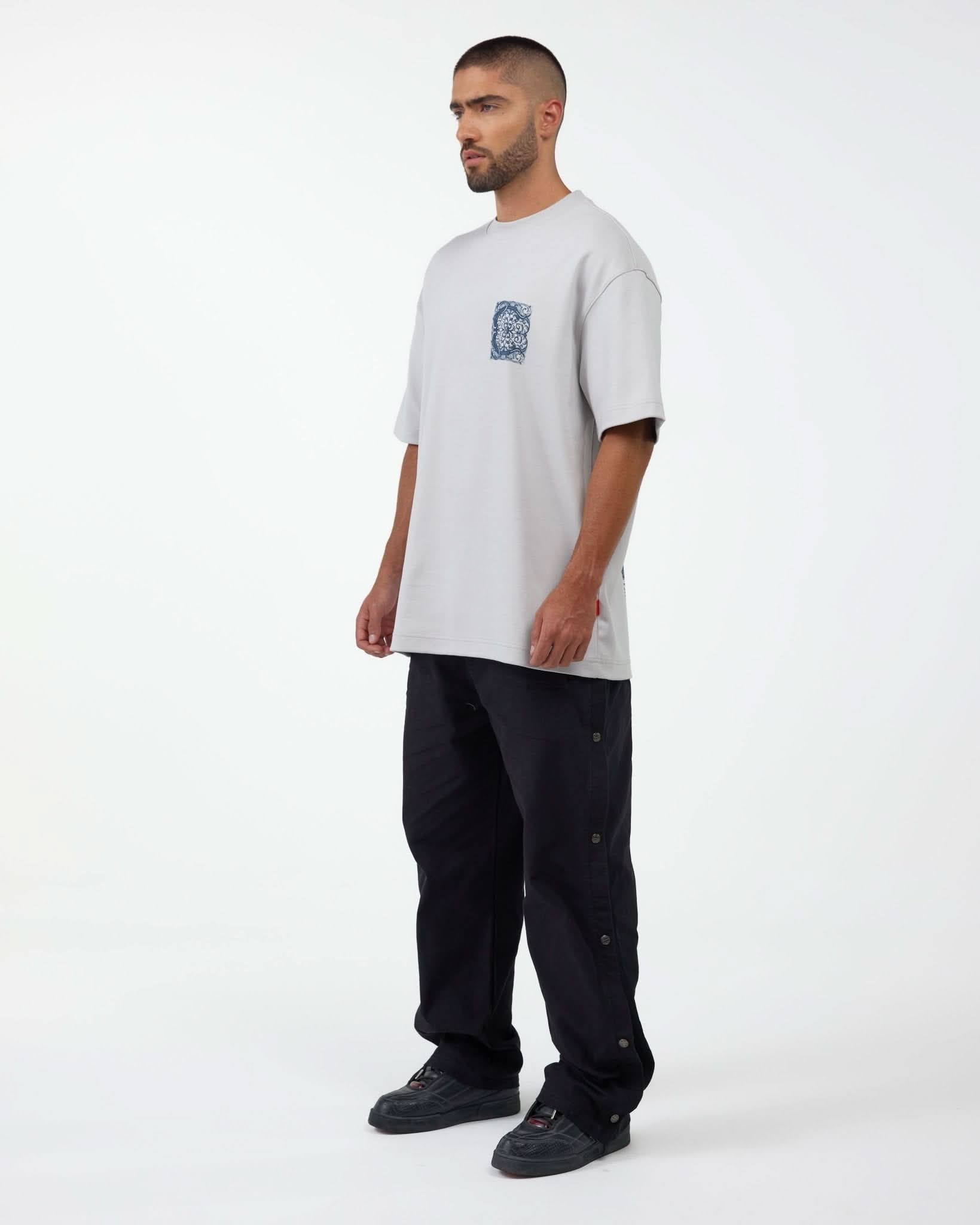 CAMISETA OVERSIZED ELEVARE GRIS CLEMONT - CLEMONT.CO S.A.S.