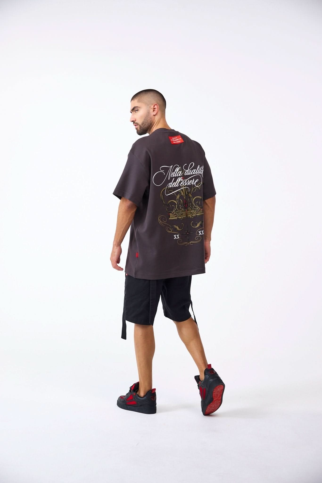 CAMISETA OVERSIZED MASCULINO FILIGRANA MOCCA CLEMONT - CLEMONT.CO S.A.S.