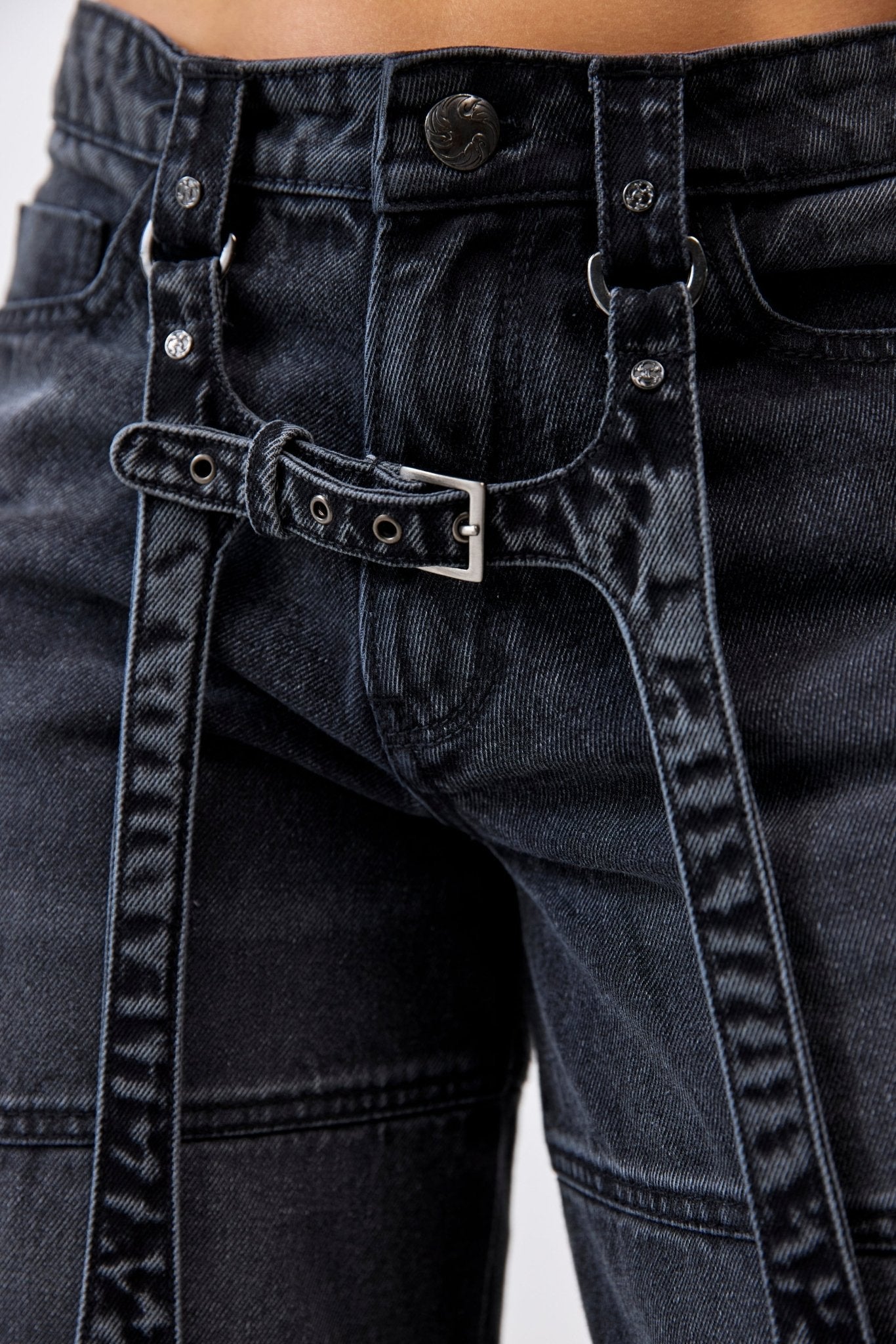 JEAN CARGO MUJER LABIRINTO NEGRO CLEMONT - CLEMONT.CO S.A.S.