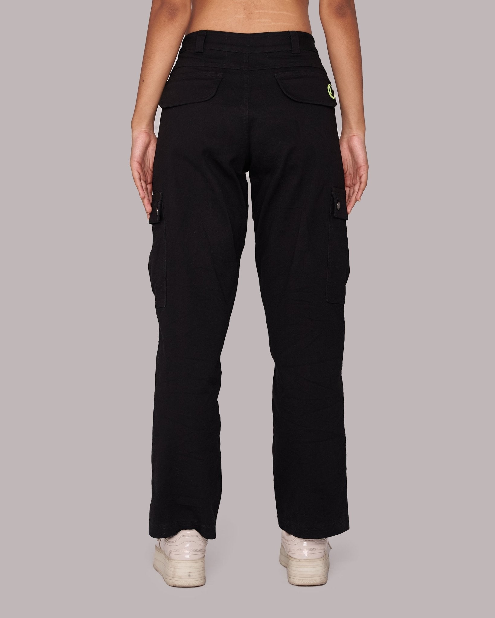 PANTALON CARGO AMMIARE NEGRO CLEMONT - CLEMONT.CO S.A.S.