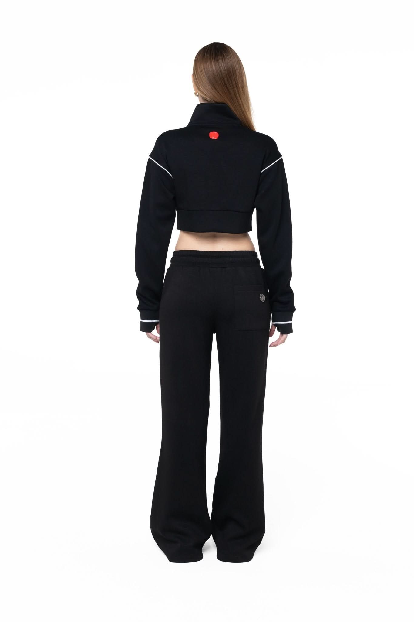 SWEATER CROPPED BREZZA MUJER NEGRO/CREMA CLEMONT - Clemont Oficial