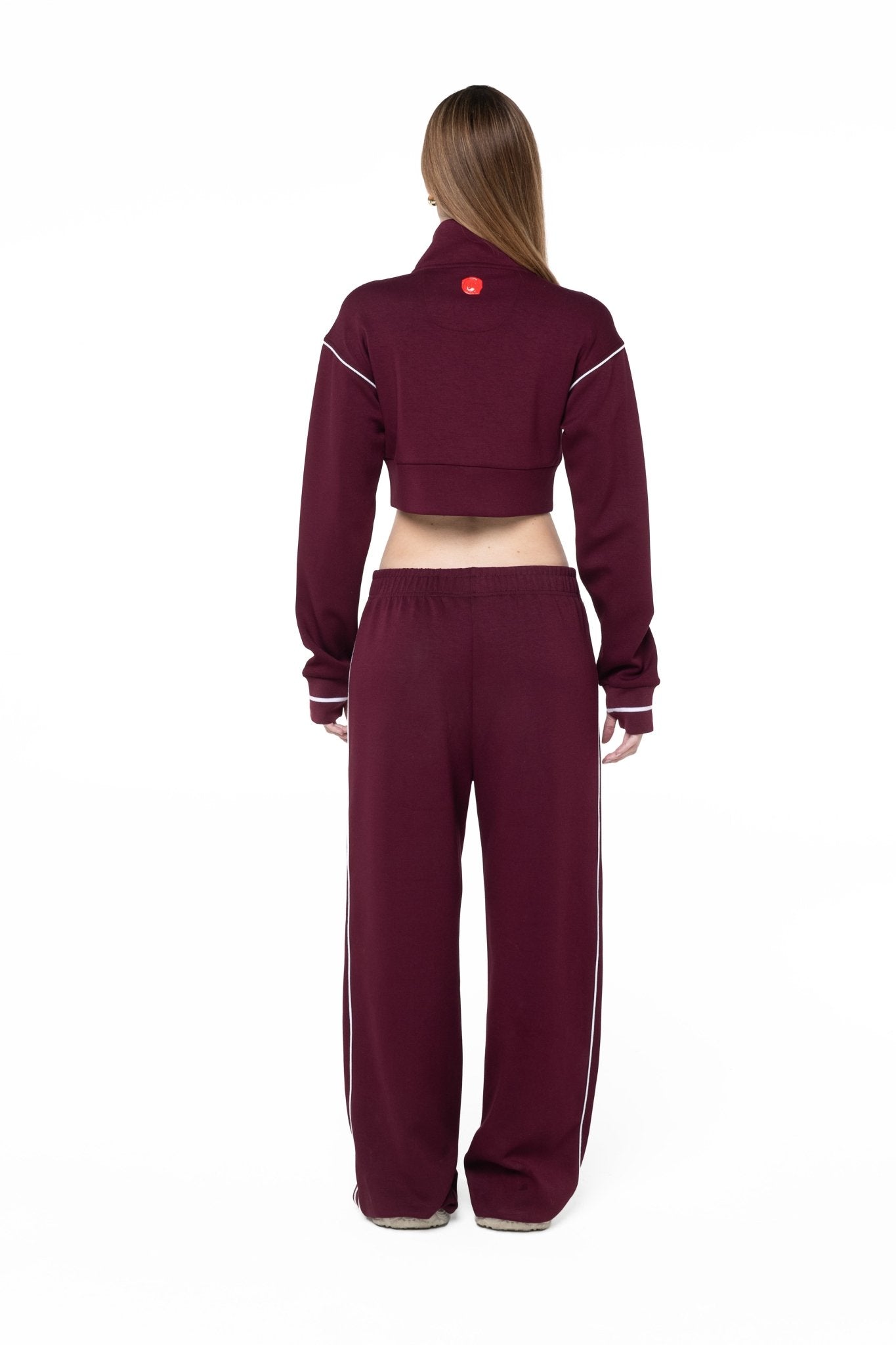 SWEATER CROPPED MUJER BREZZA VINOTINTO/CREMA CLEMONT - Clemont Oficial