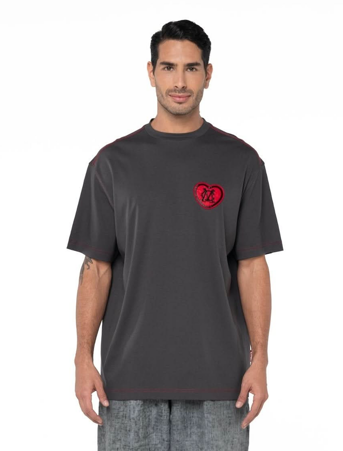 CAMISETA OVERSIZED HOMBRE ACCOGLIENZA