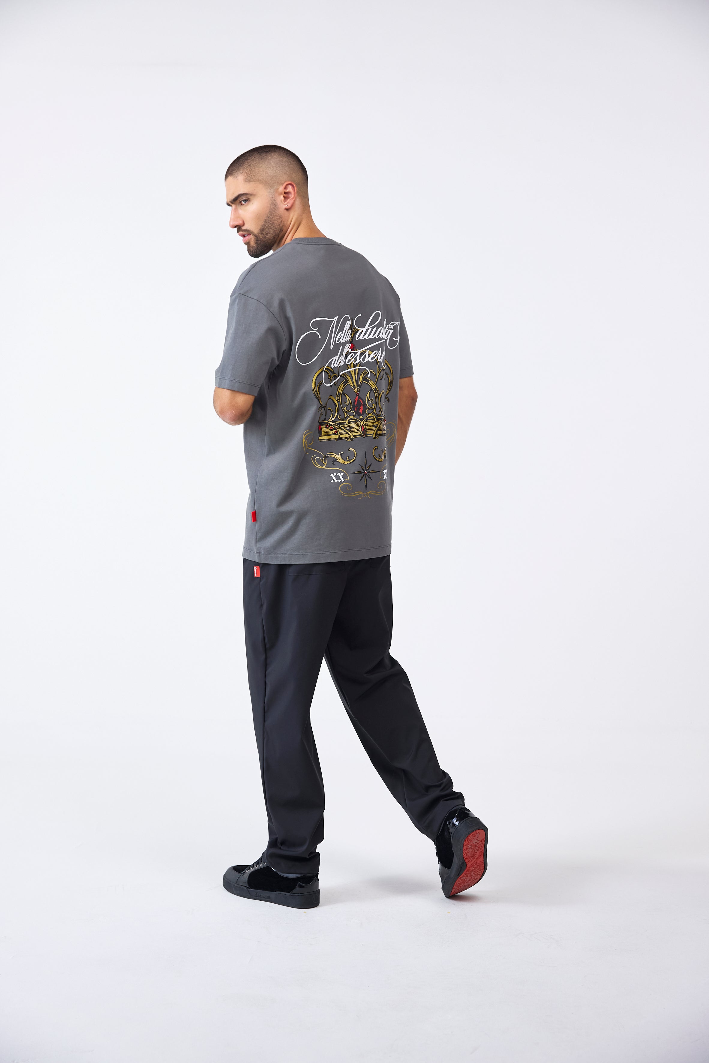 CAMISETA OVERSIZED MASCULINO FILIGRANA GRIS OSCURO CLEMONT