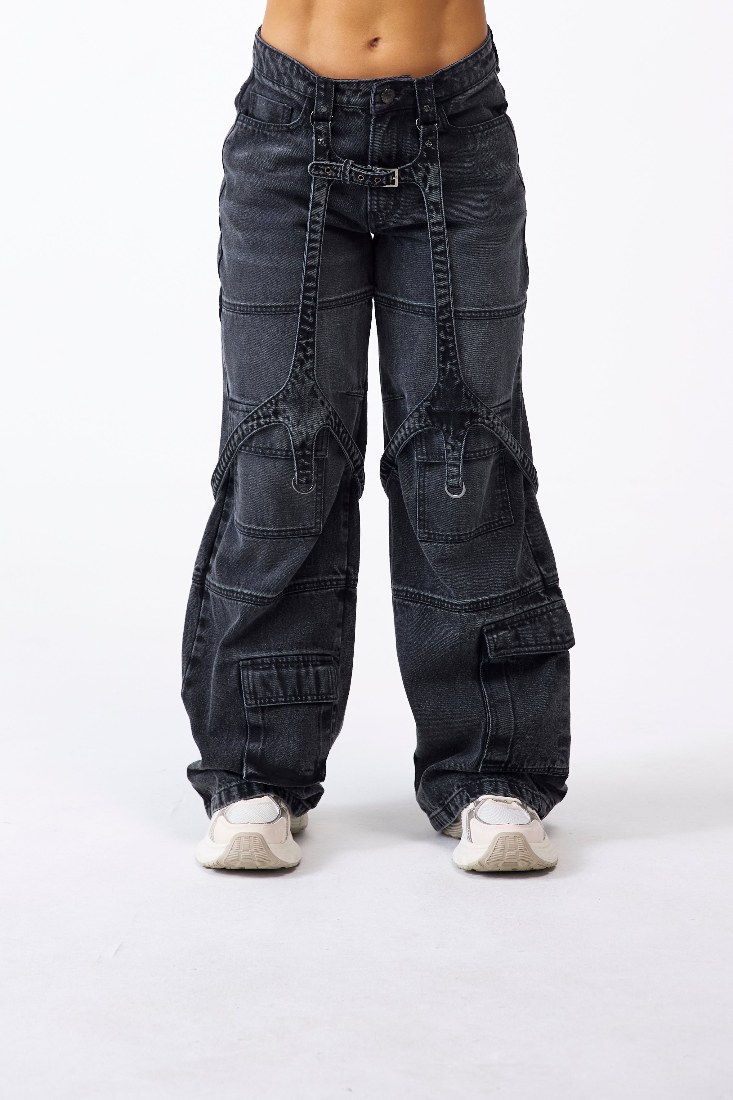 JEAN CARGO MUJER LABIRINTO NEGRO CLEMONT