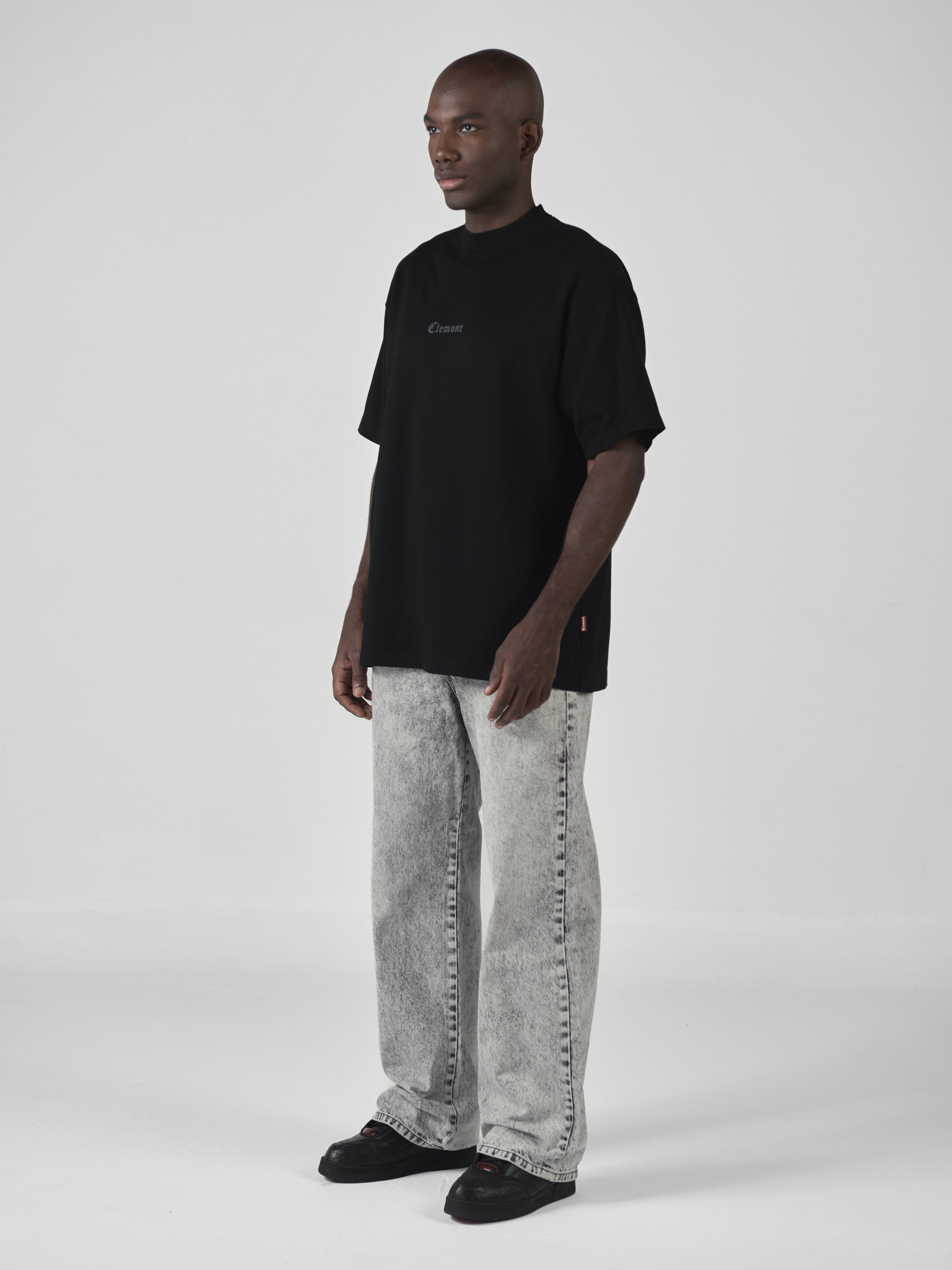 CAMISETA OVERSIZED URANO NEGRO CLEMONT
