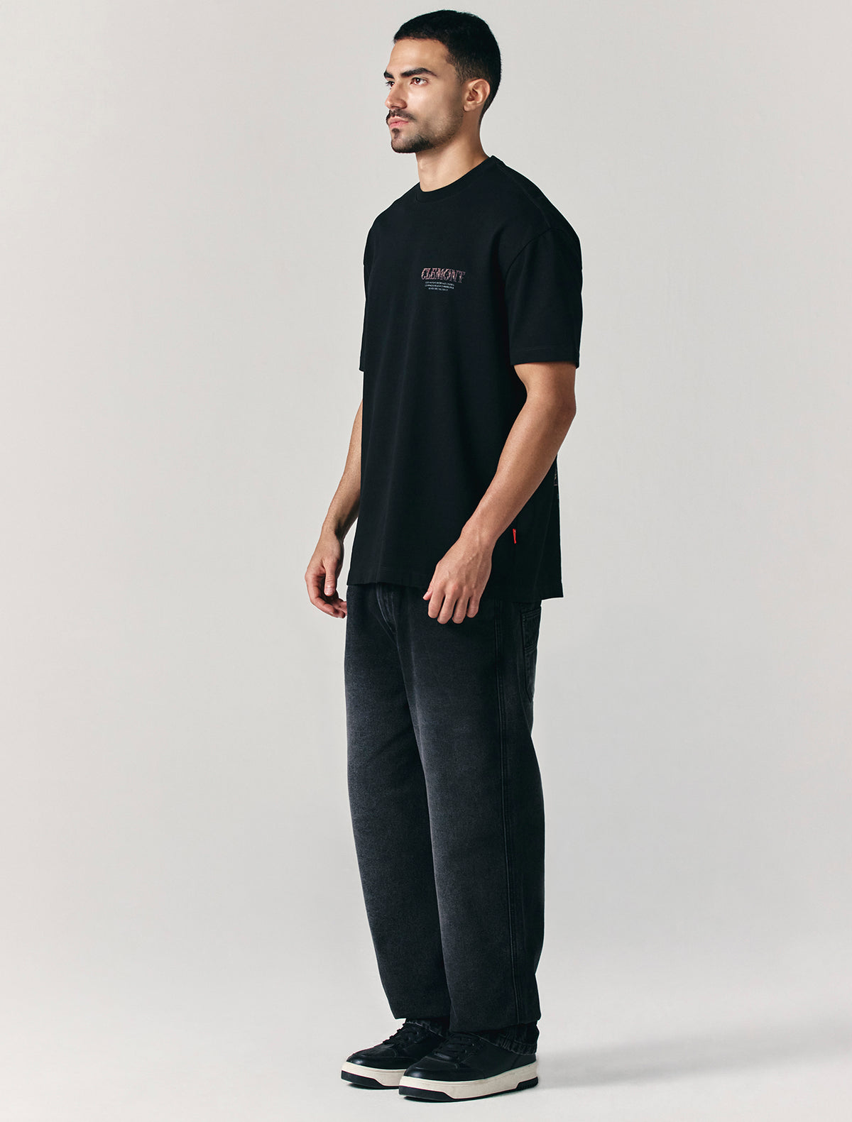CAMISETA HOMBRE NIGREDO-7