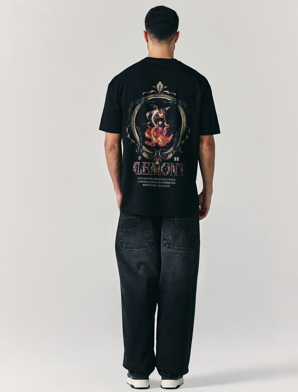CAMISETA HOMBRE NIGREDO-6