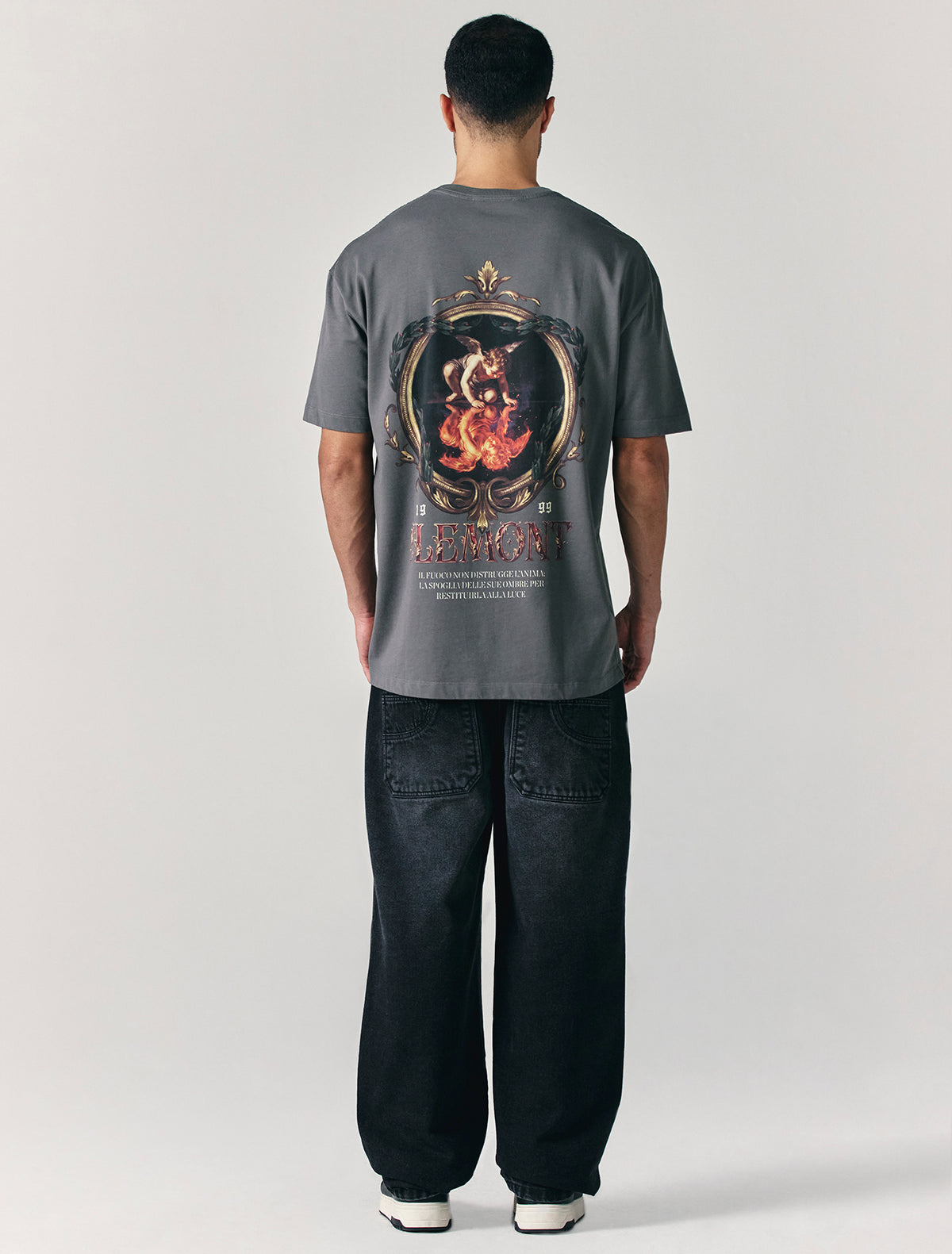 CAMISETA HOMBRE NIGREDO-15