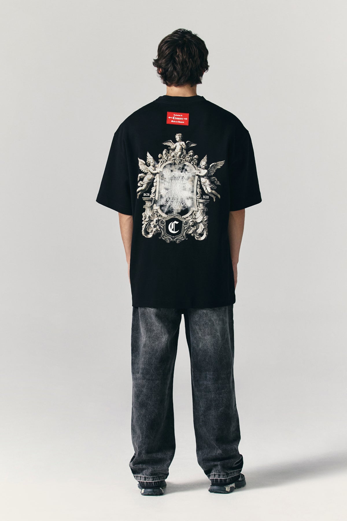 OVERSIZED T-SHIRT HOMBRE ONORIFICO-5