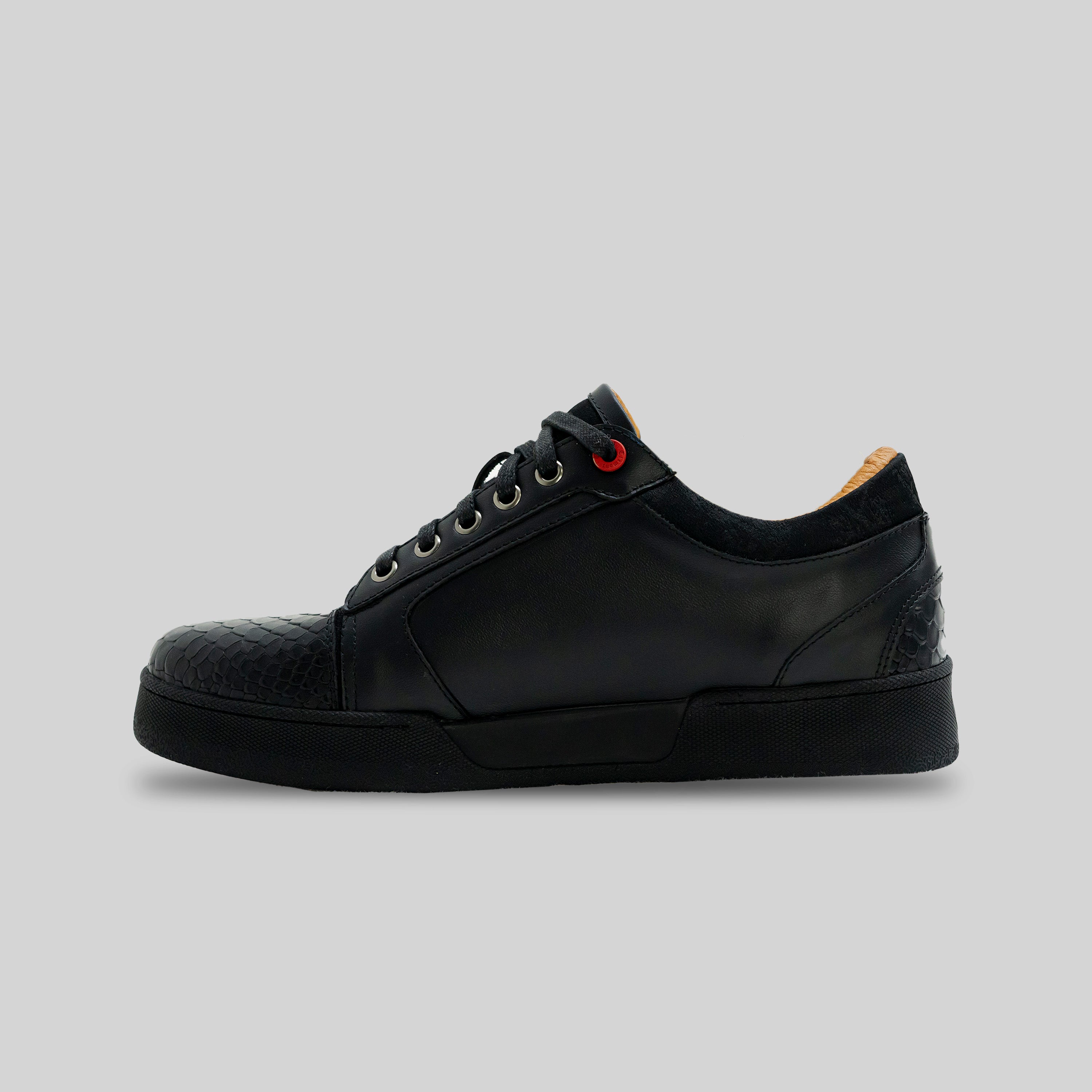 ACCENSIONE BLACK CLEMONT SHOE