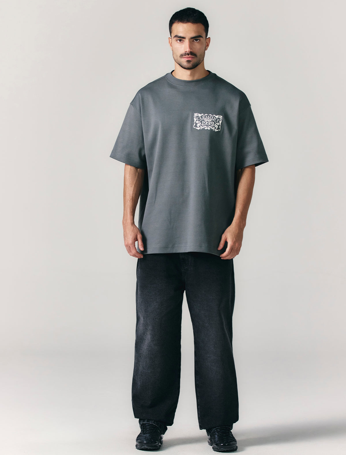 CAMISETA OVERSIZED HOMBRE VIVA-12