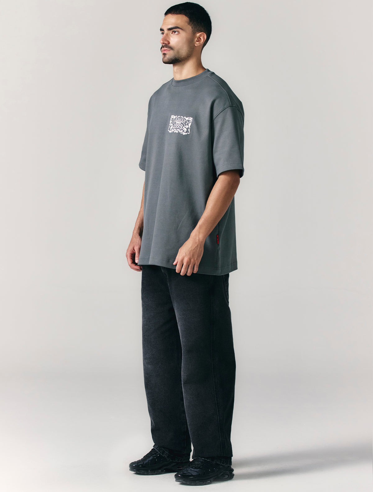 CAMISETA OVERSIZED HOMBRE VIVA-15