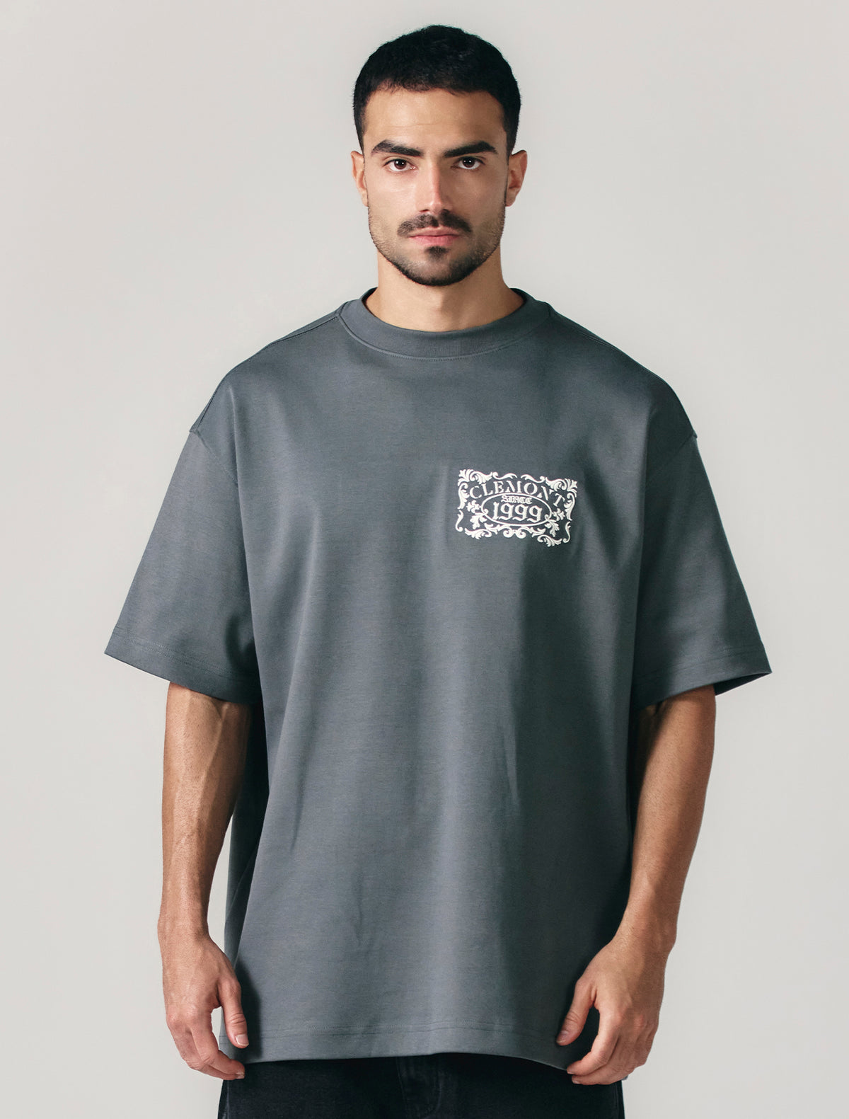 CAMISETA OVERSIZED HOMBRE VIVA-11
