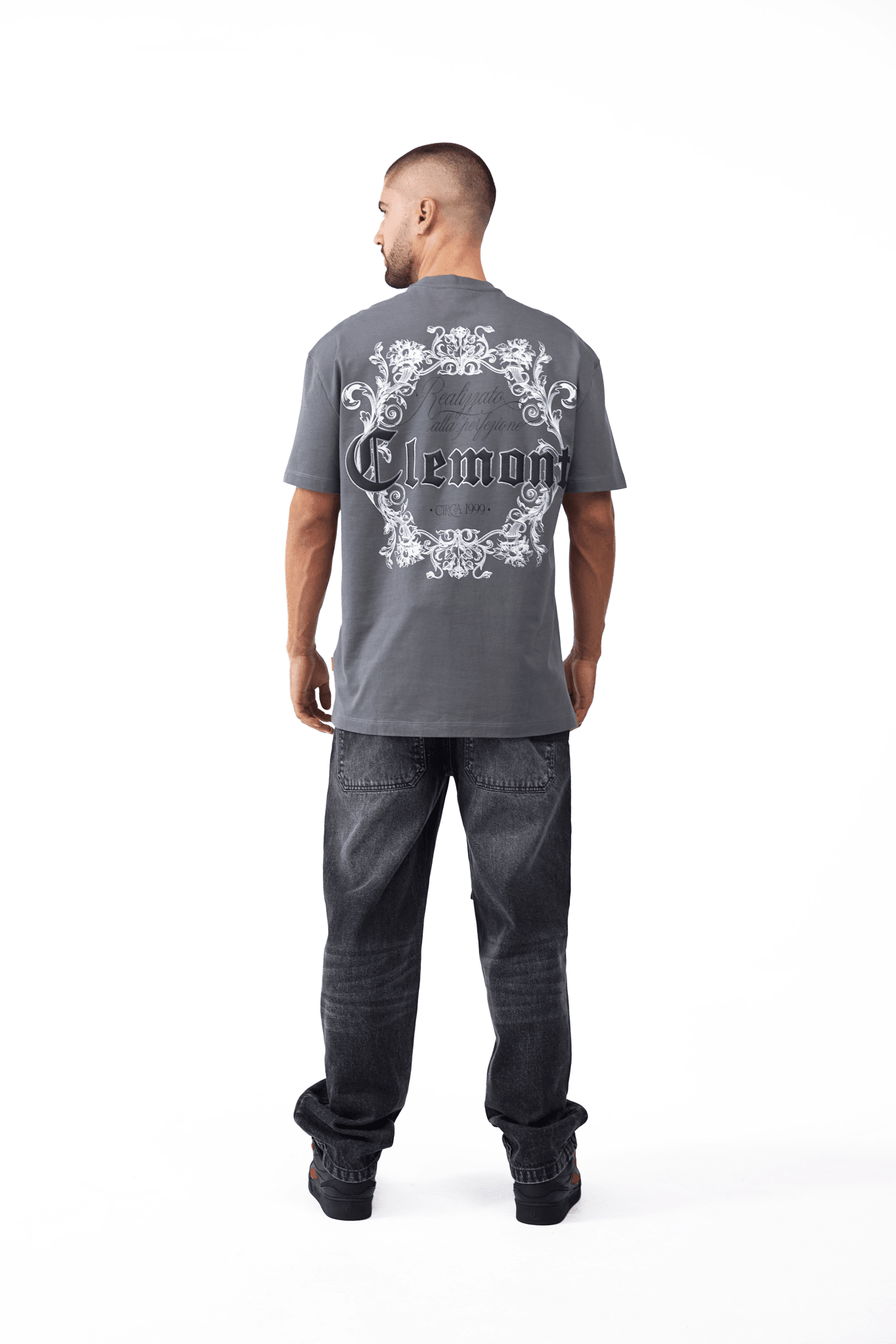 CAMISETA MASCULINO BENEVOLENZA GRIS OSCURO CLEMONT - CLEMONT.CO S.A.S.
