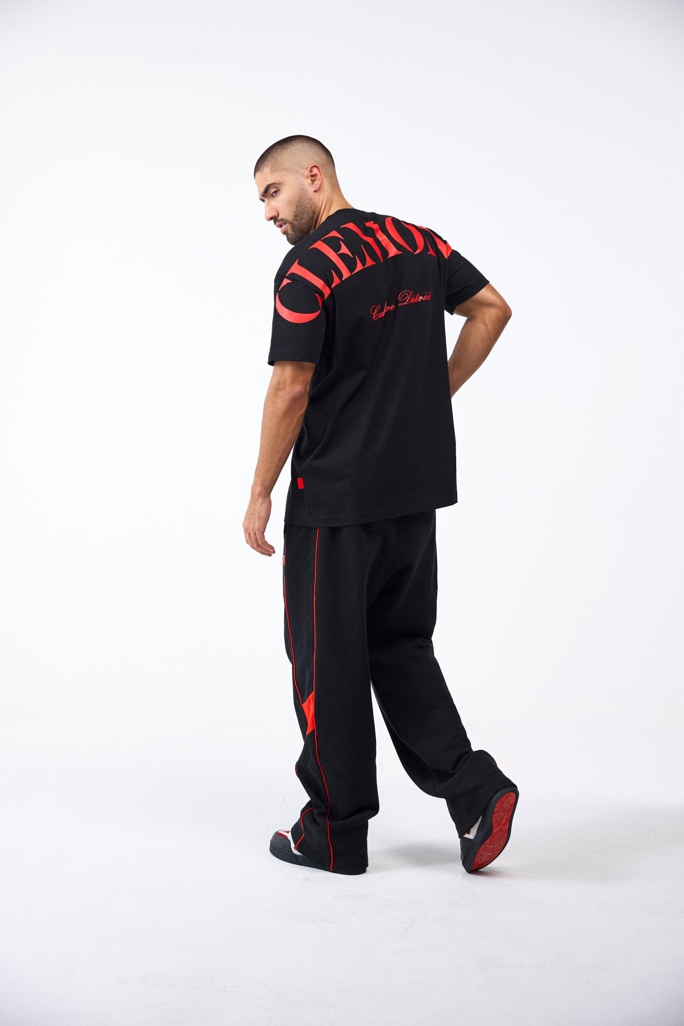 CAMISETA MASCULINO SINTESI NEGRO CLEMONT - CLEMONT.CO S.A.S.