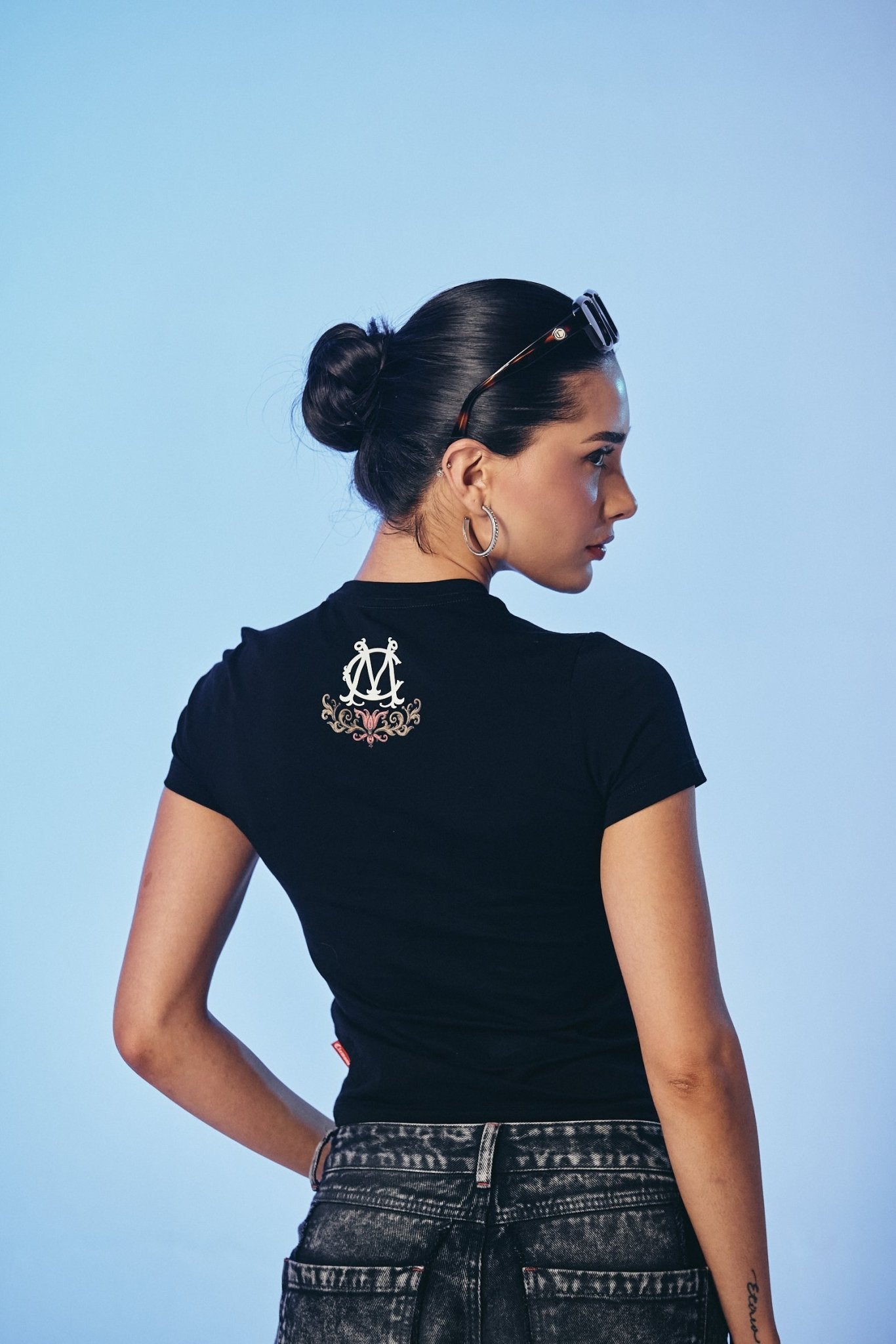 CAMISETA MUJER NODO NEGRO CLEMONT - Clemont Oficial