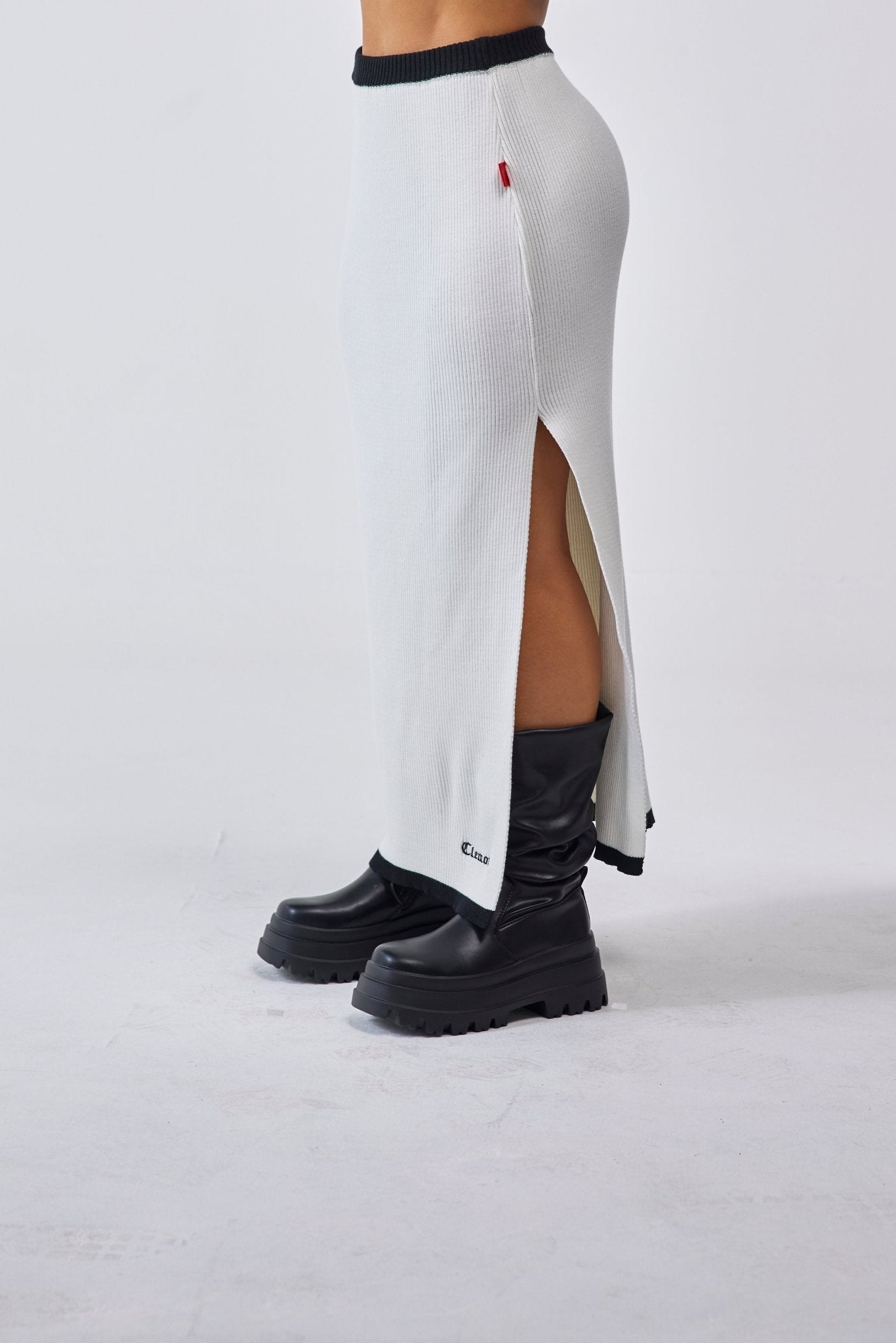 FALDA TEJIDA MUJER EMOZIONE CREMA CLEMONT - CLEMONT.CO S.A.S.