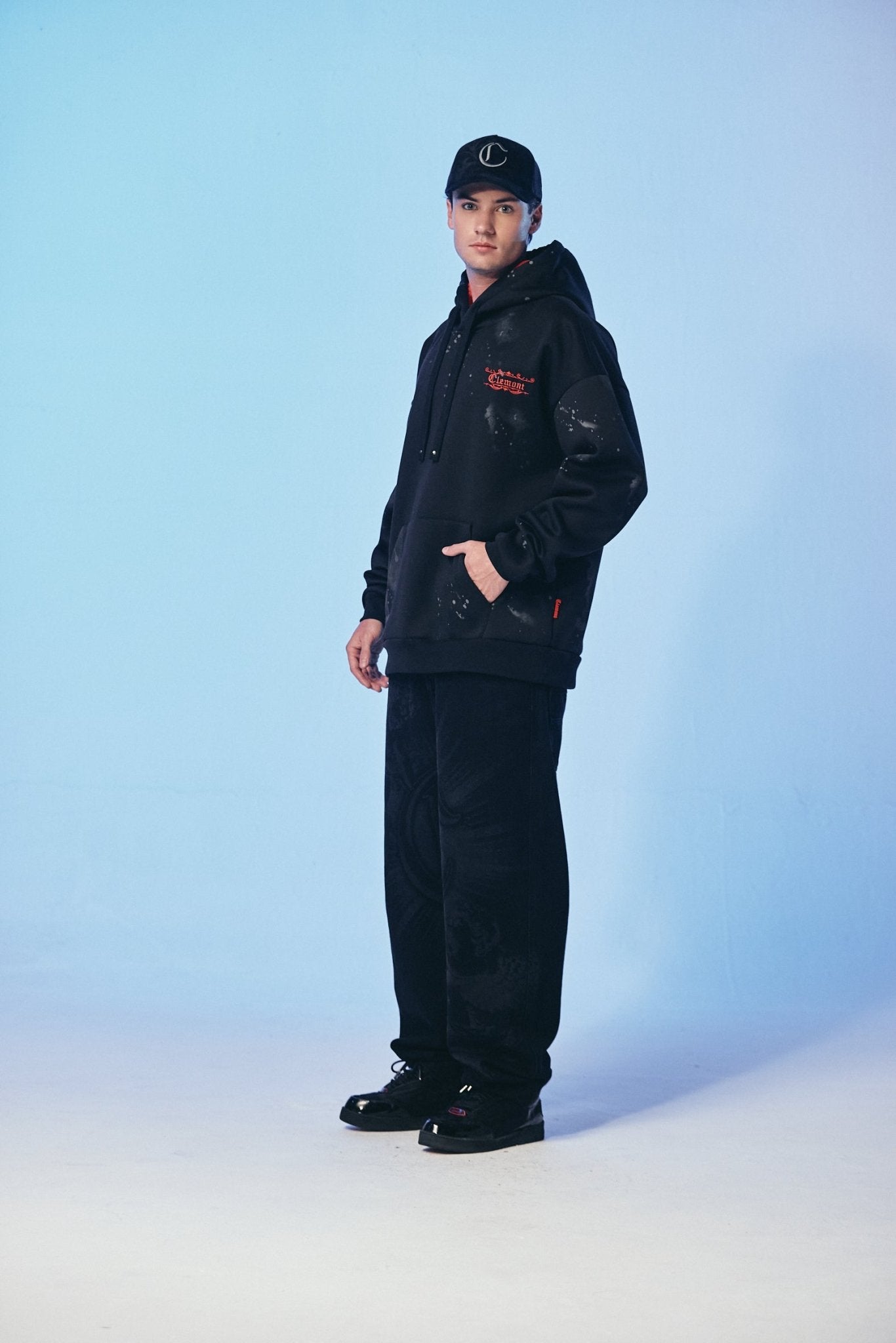 HOODIE HOMBRE INTRECCIO NEGRO/NEGRO CLEMONT - Clemont Oficial
