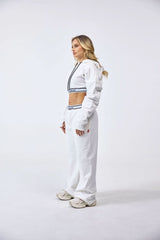 HOODIECROP MUJER SINCRONIA CREMA CLEMONT - CLEMONT.CO S.A.S.