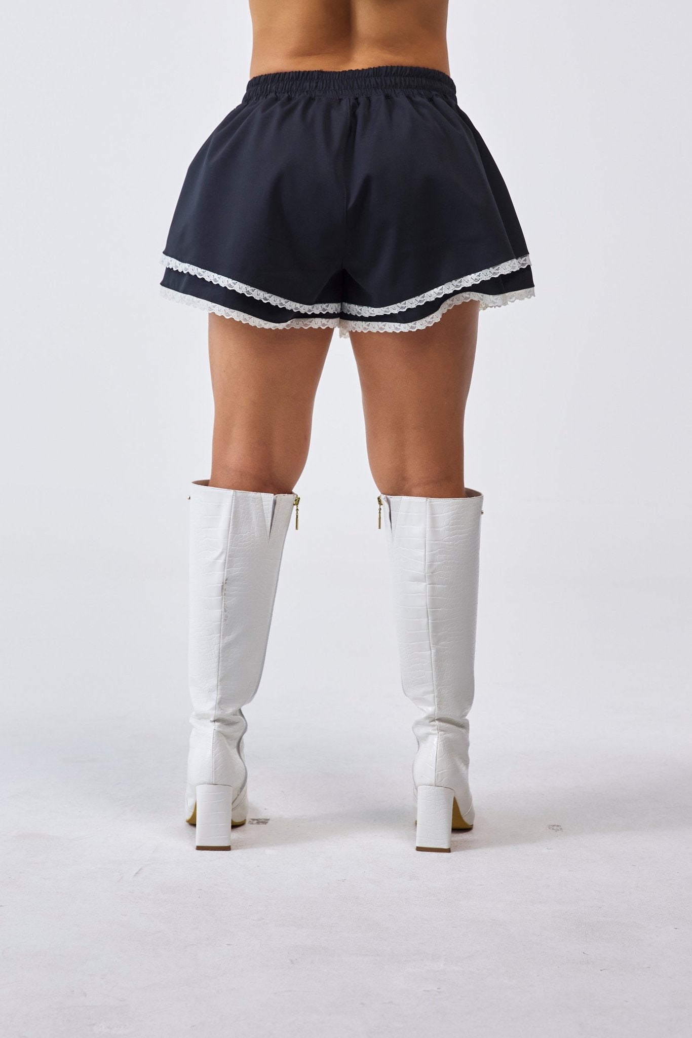 SHORT MUJER ESTASI NEGRO CLEMONT - CLEMONT.CO S.A.S.