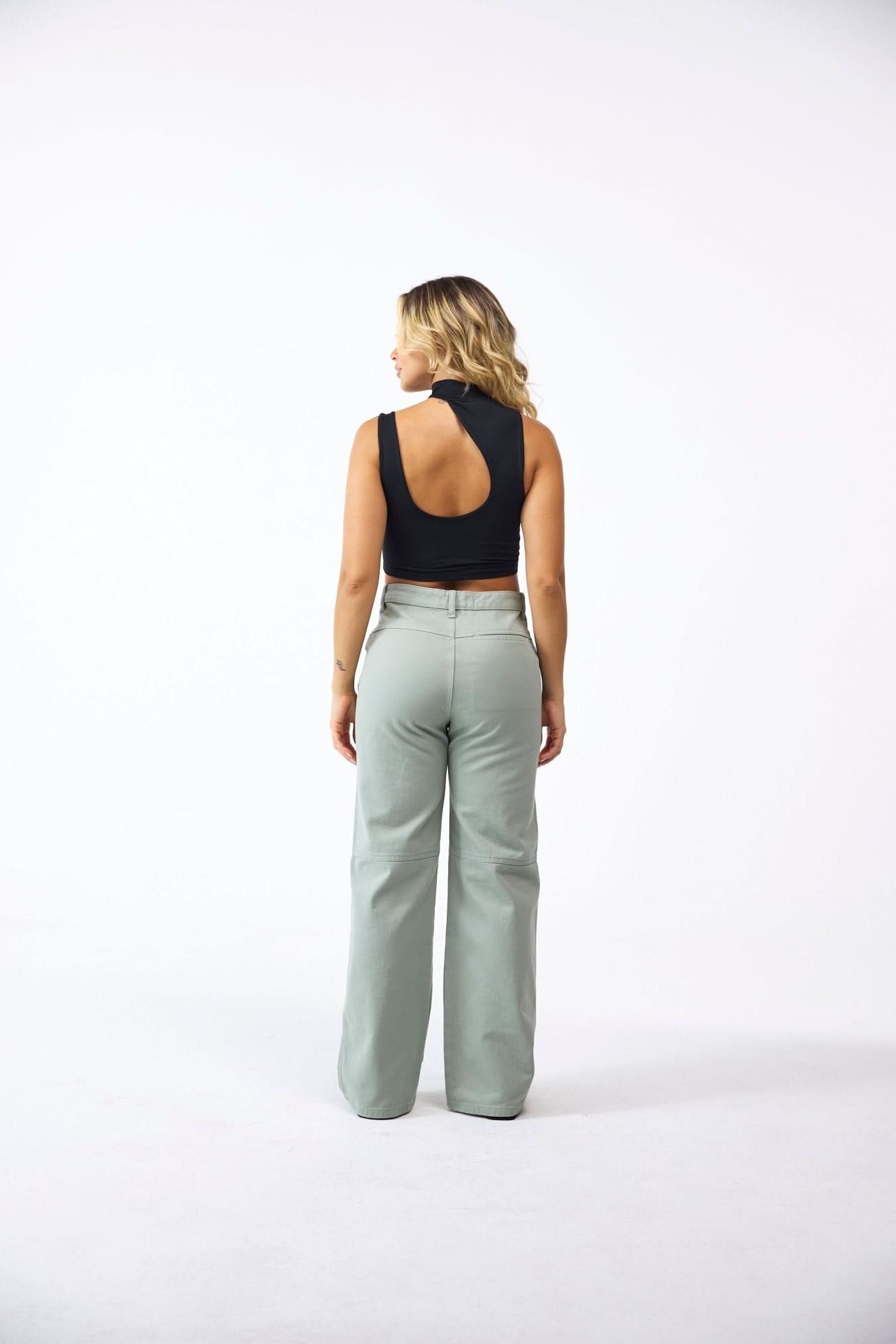 TOP MUJER ASCESA NEGRO CLEMONT - CLEMONT.CO S.A.S.